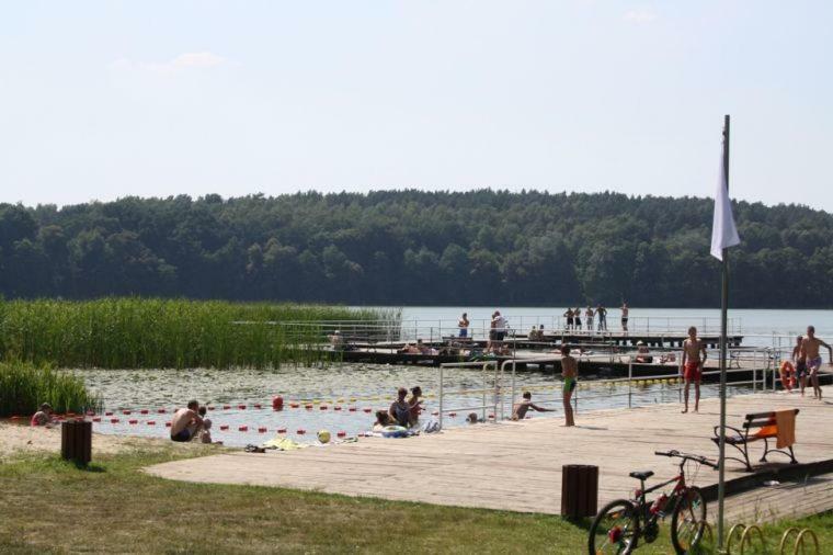 Bacowki Nad Jeziorem Goszcza Lubrza  外观 照片